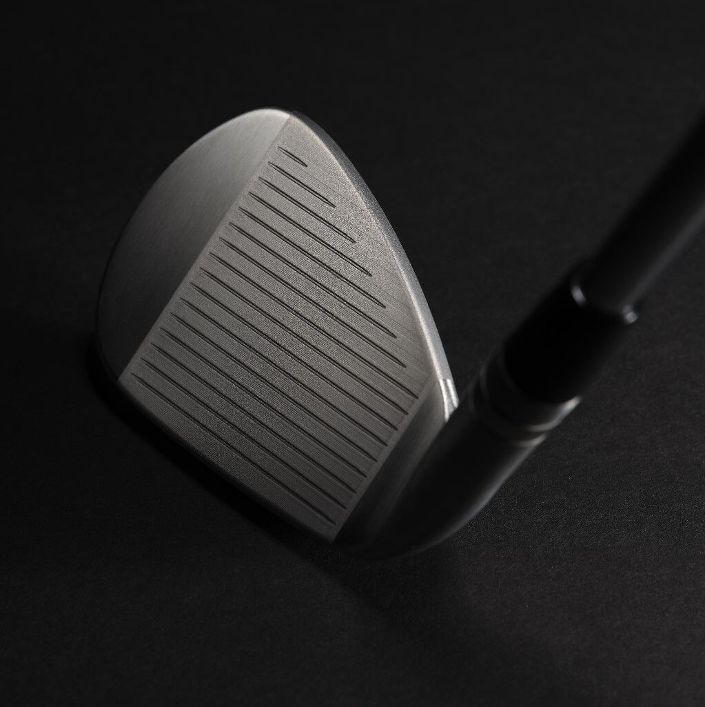 SM10 WedgeWorks 44 F Grind - Vokey